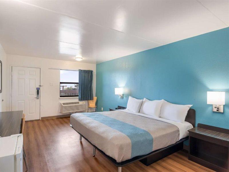 Motel 6-Colorado Springs, Co - Air Force Academy מראה חיצוני תמונה