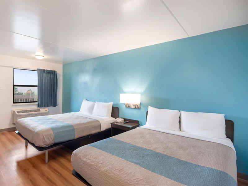 Motel 6-Colorado Springs, Co - Air Force Academy מראה חיצוני תמונה